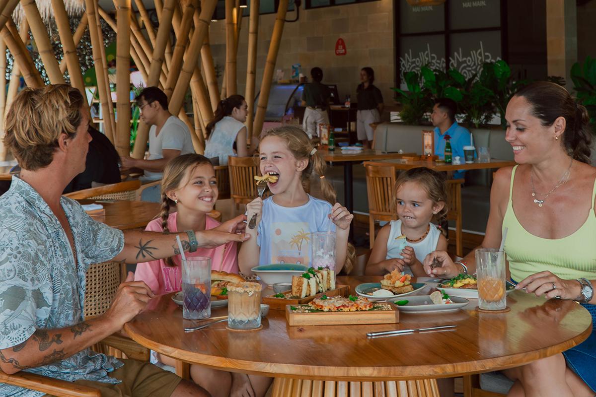 restaurant kids friendly bali