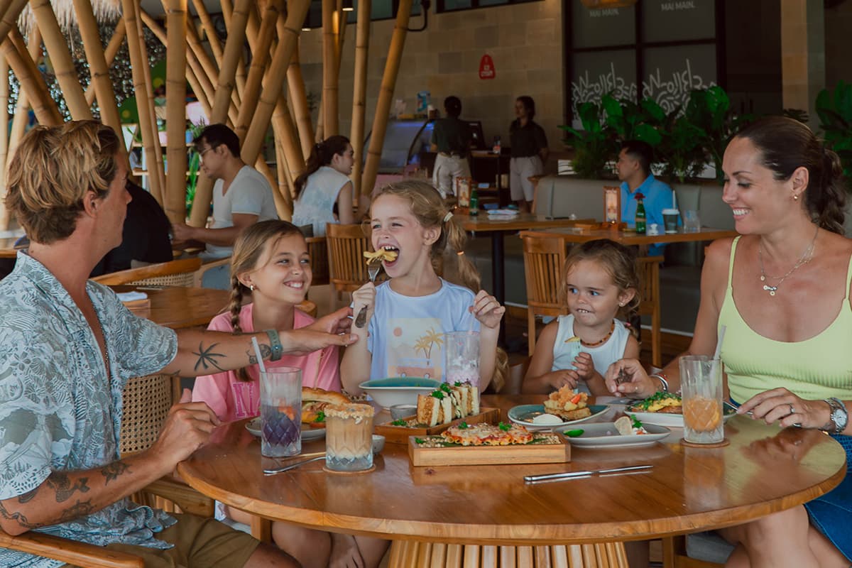 restaurant kids friendly bali