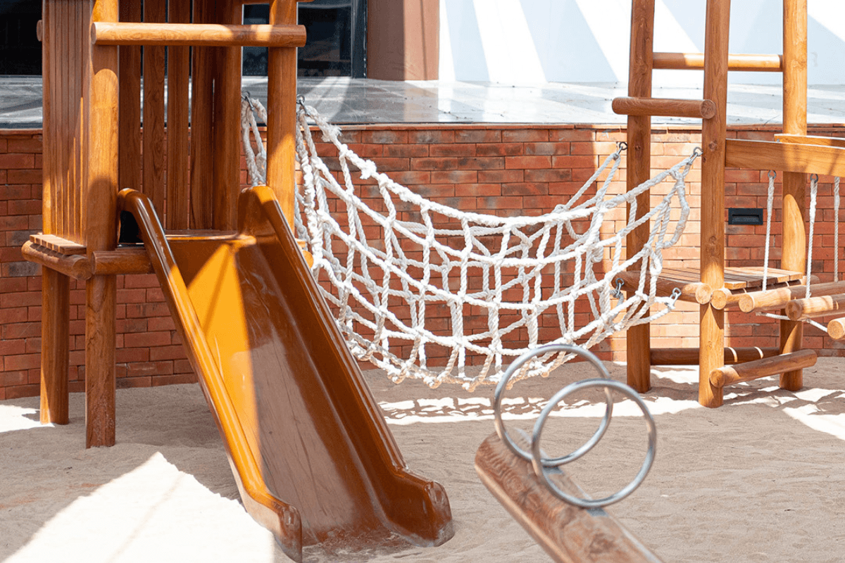 manfaat playground