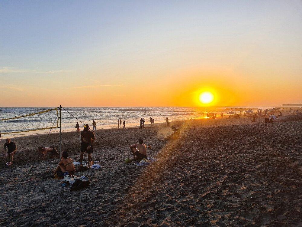 batu bolong beach in canggu