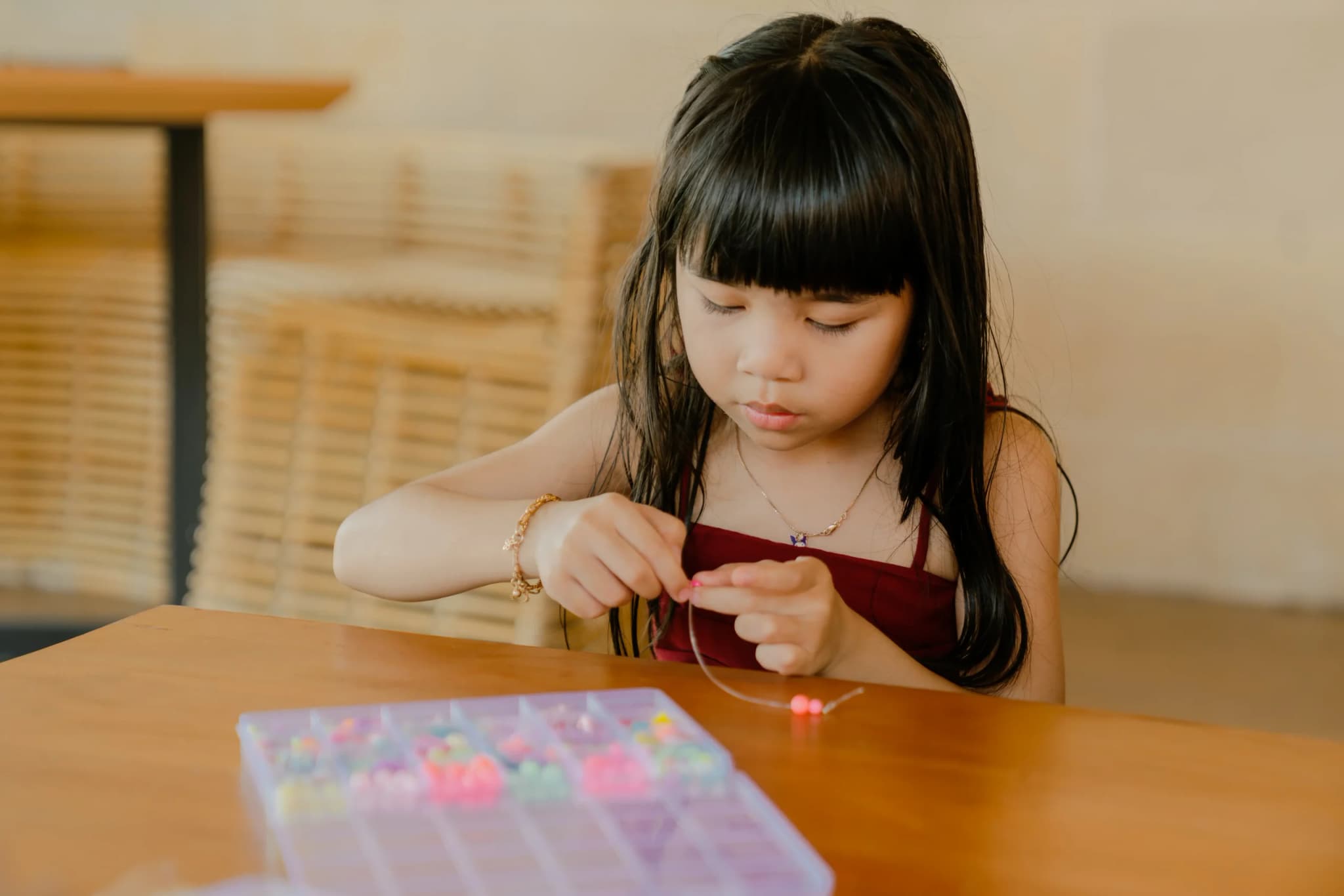 Anak Introvert: Cara Membantu Si Kecil Bersosialisasi