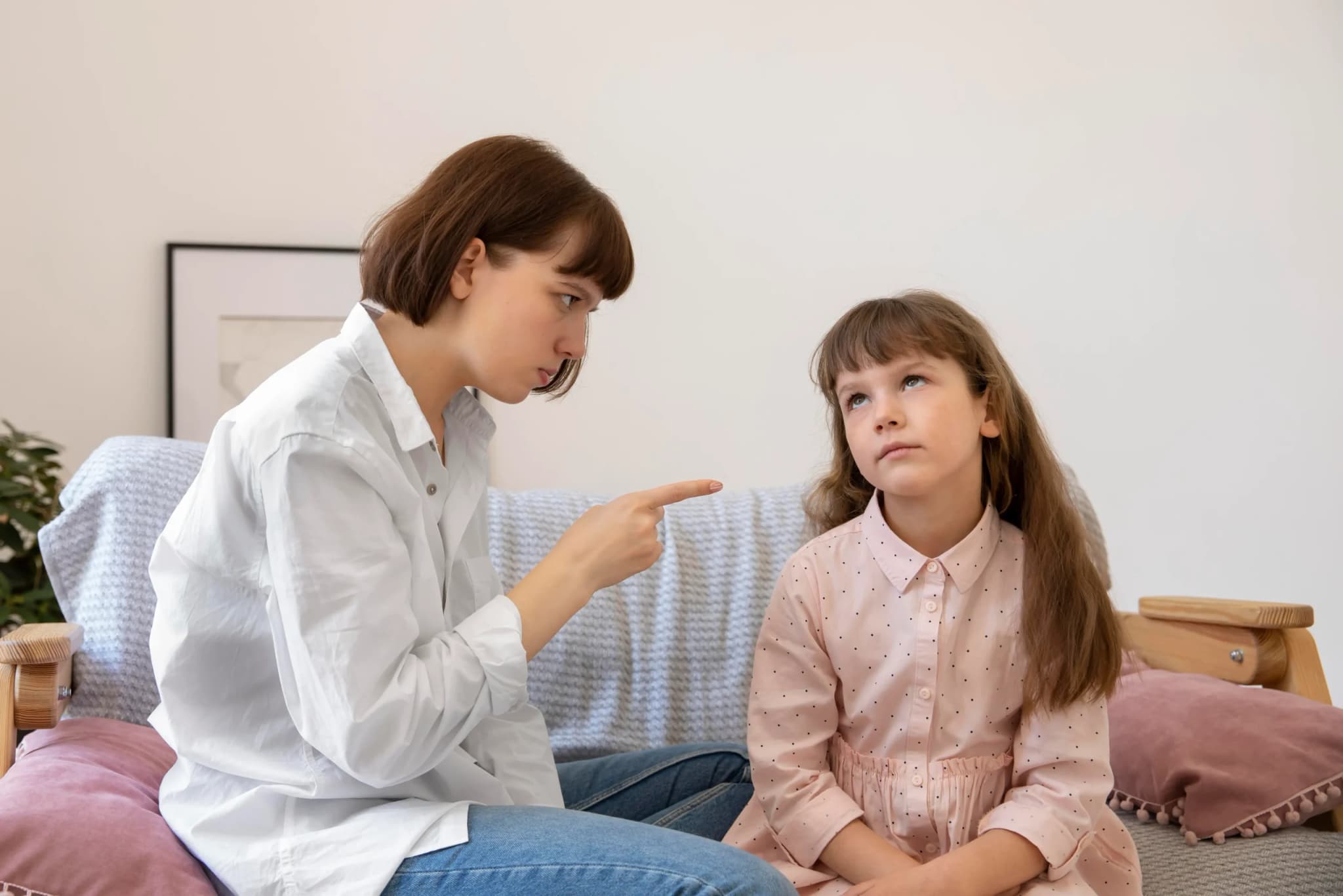 Gentle Parenting vs VOC Parenting: Apa Perbedaannya dan Bisakah Dipadukan?